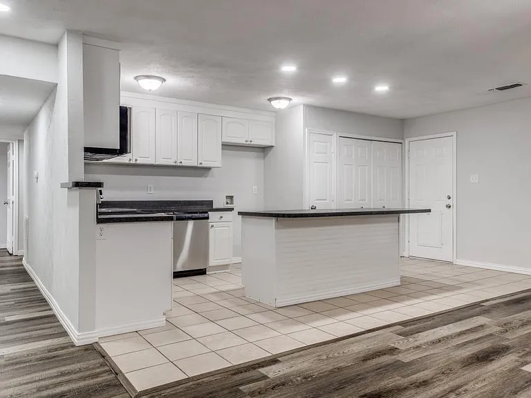 5532 Gibson Dr — Photo 8