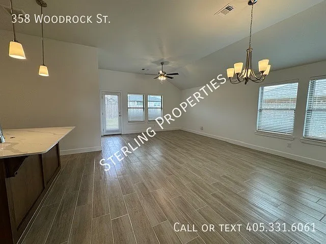 358 Woodrock St — Photo 8