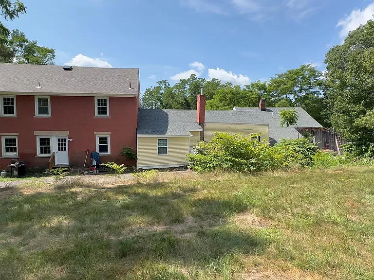 131 West Rd — Photo 16
