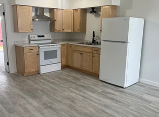 403 Rennaker St APT 3, La Fontaine, IN 46940