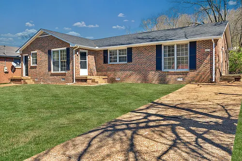 537B Raleigh Dr Photo 1