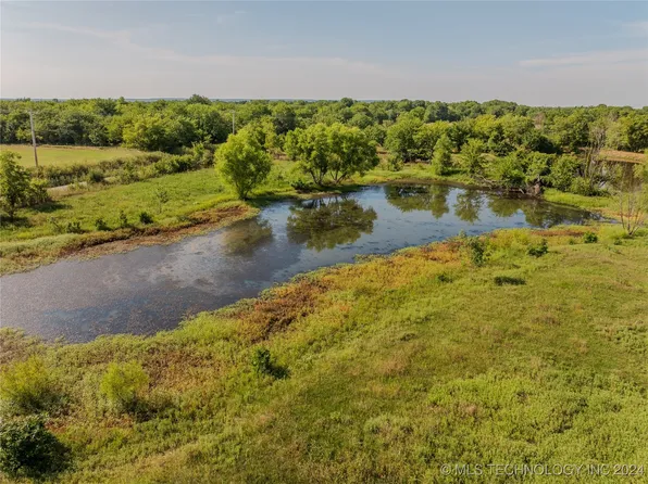 1025 N 234th St W, Haskell, OK 74436