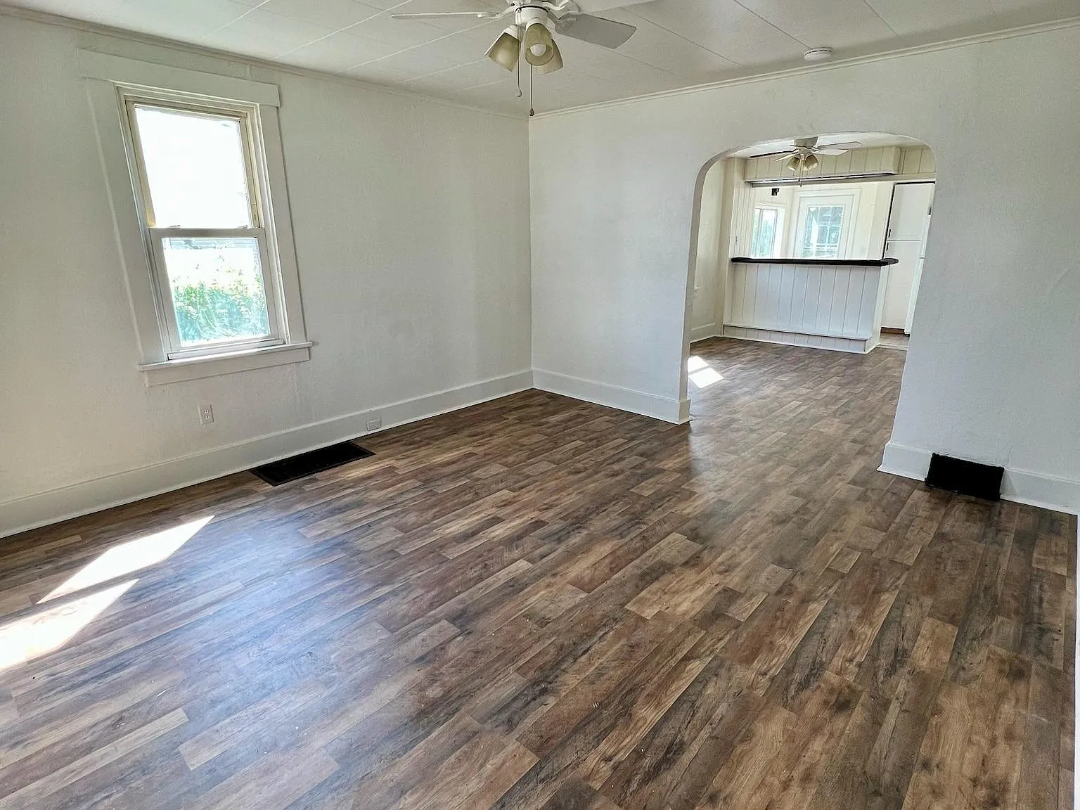 643 S 14th St — Photo 3