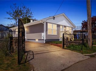 75 Atwood St, Providence, RI 02909