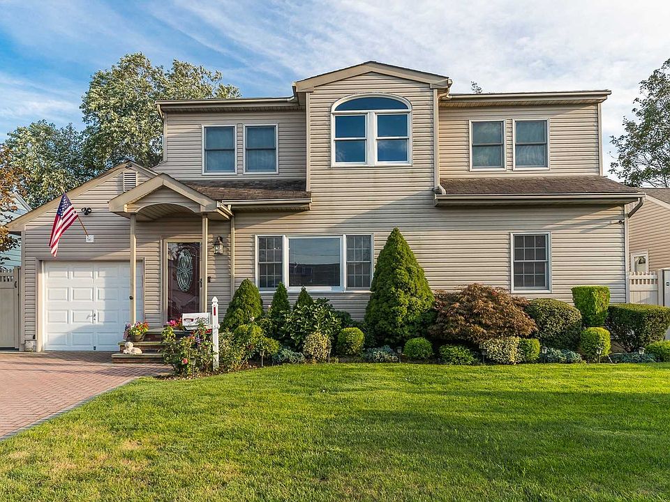 1st image of 2088 Central Dr N