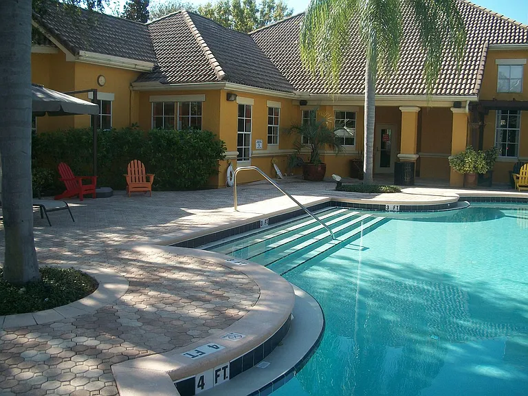 8836 Villa View Cir #201 — Photo 32