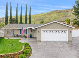 2249 N Castle Ct, Simi Valley, CA 93063