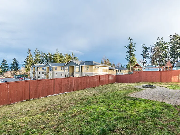 1443 SW Stremler Dr — Photo 32