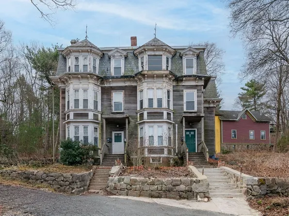 16-18 Yale Ter, Jamaica Plain, MA 02130