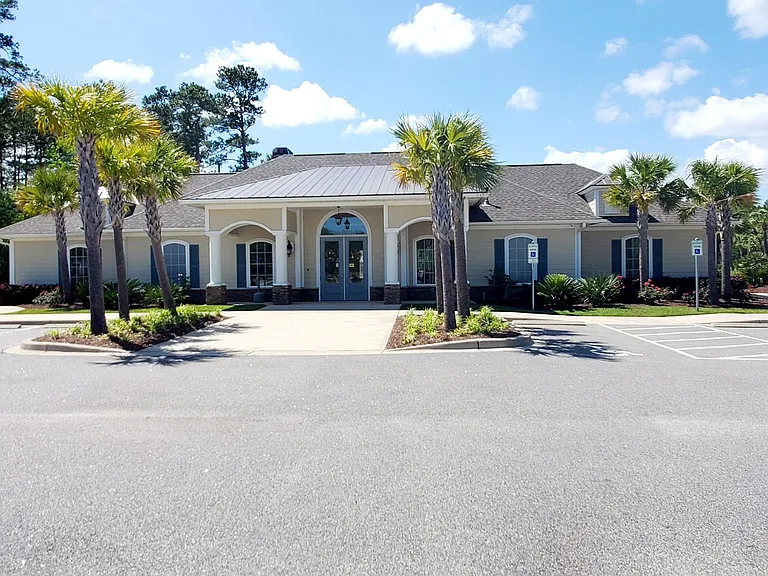 504 Cedar Lakes Dr — Photo 28