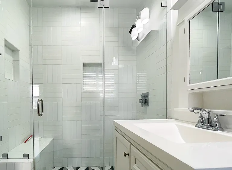 1020 N Kingsley Dr — Photo 8