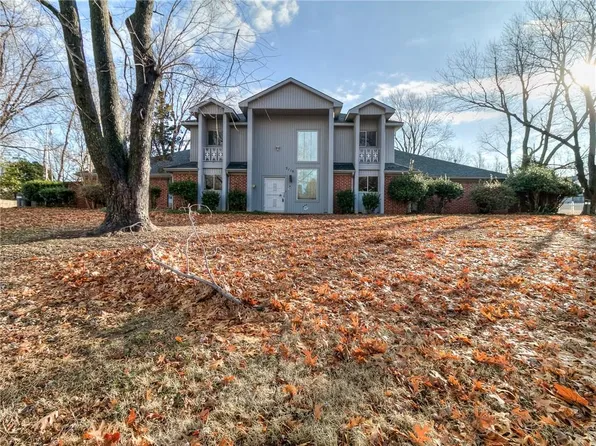 3116 N Lakeview Manor Dr, Bethany, OK 73008