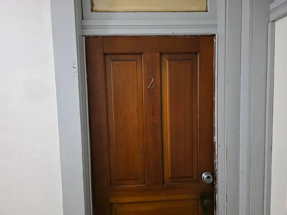 171 E Washington St #2