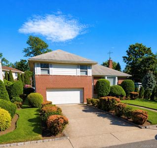 1209 Hempstead Avenue, Malverne, NY, 11565