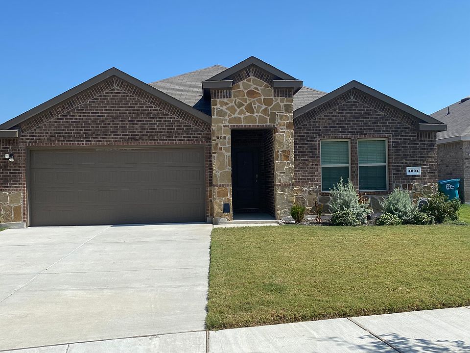 1st image of 4004 Huntington Dr