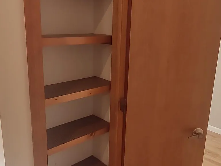 521 Courtwood Ln #8 — Photo 11