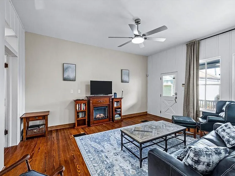 2207 Avenue P — Photo 15