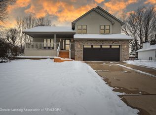 1323 Riley Ridge Dr, Lansing, MI 48917