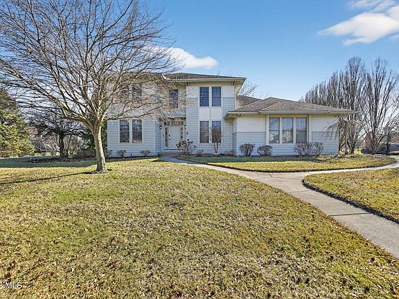 2nd image of 8631 Stone Post Rd