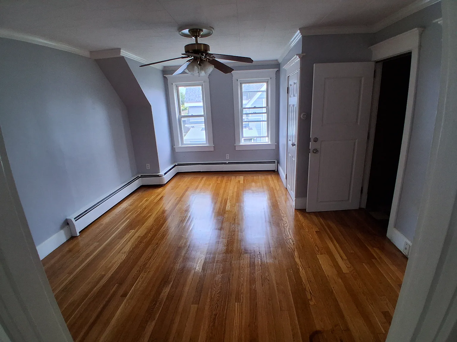 2 bed, 800 sqft, $2,000 — Photo 3