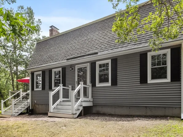 131 Rattlesnake Hill Rd, Andover, MA 01810