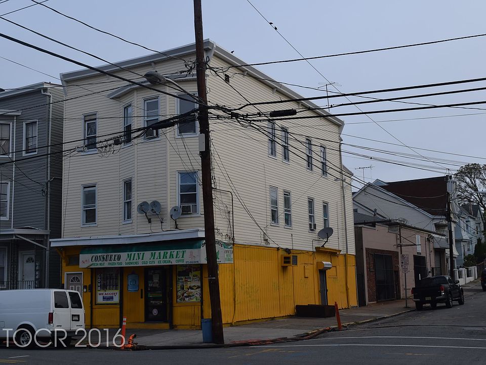 2nd image of 132-134 Belmont Ave
