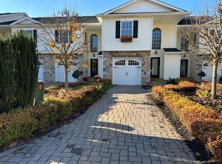 363 Orchard St #363, Old Forge, PA 18518