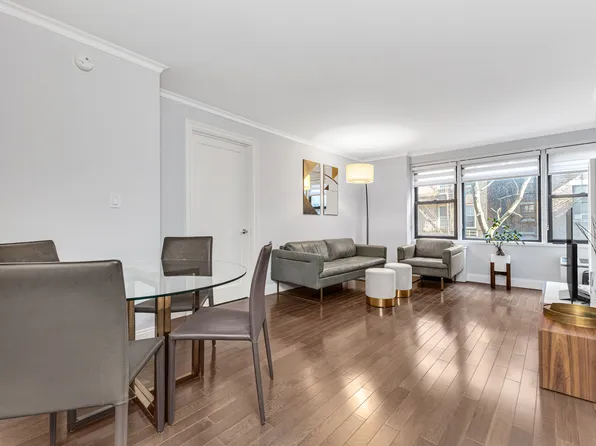 333 East 34th Street image 4 of 9