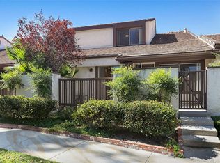 25717 Vista Fairways Dr, Santa Clarita, CA 91355