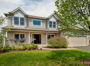 399 Mallard Ln, Sugar Grove, IL 60554