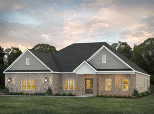 2812 Rainmaker Run Dr, Auburn, AL 36830