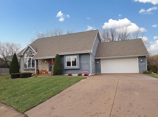 1740 Luke Ln, Oshkosh, WI 54902