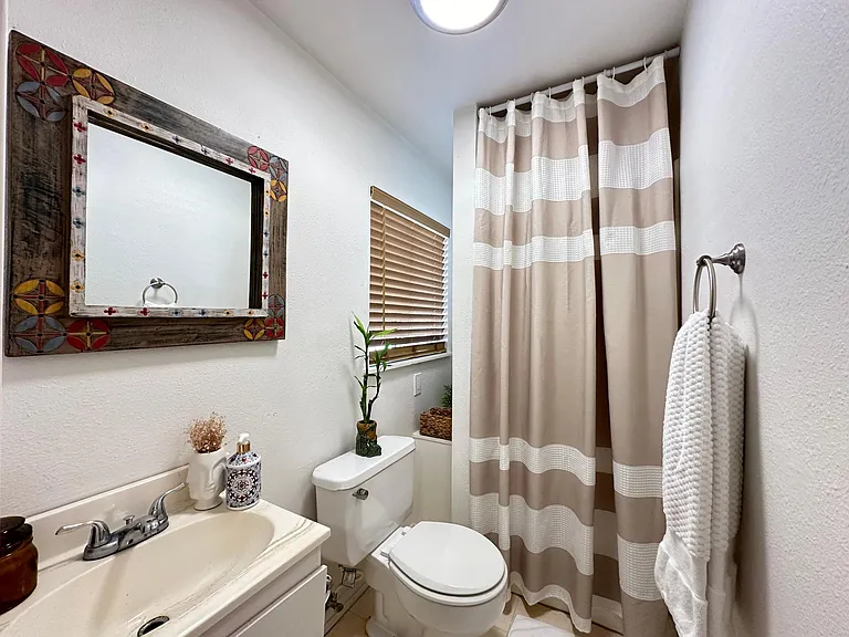 1608 Xanthisma Ave — Photo 11