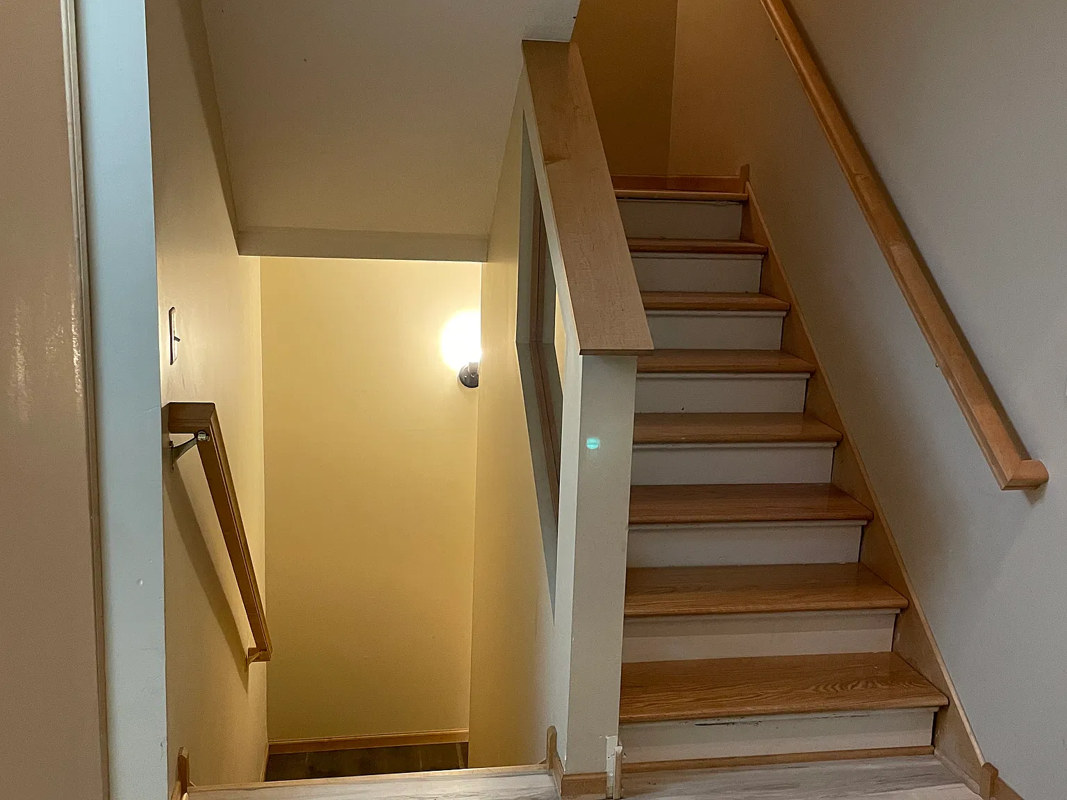 3 bed, 2440 sqft, $2,325 — Photo 3