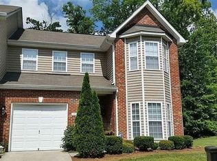 1938 Munn Pointe Dr, Whitsett, NC 27377