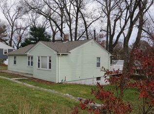 31 Roy St, Worcester, MA 01603