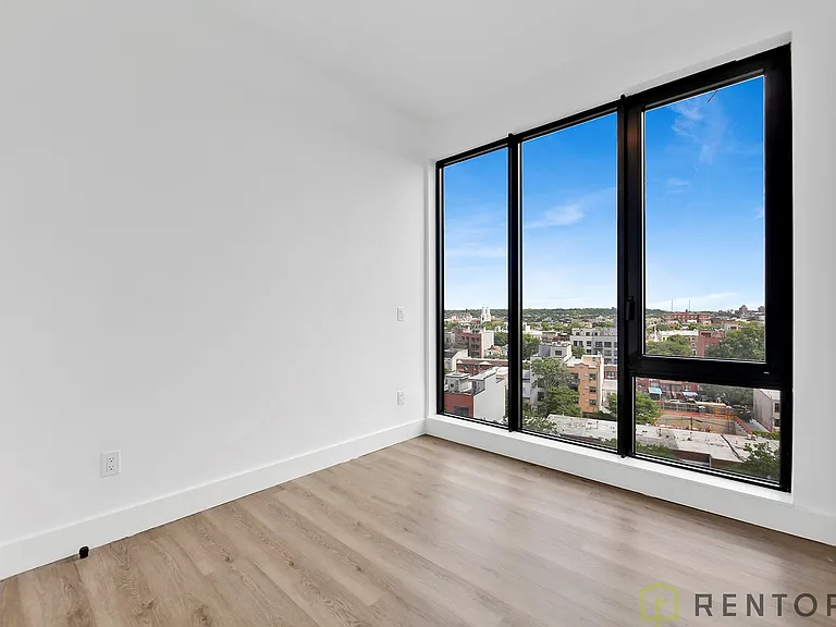 60 Cedar St #17G — Photo 3