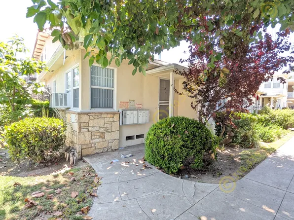 3761 Hughes Ave, Los Angeles, CA 90034