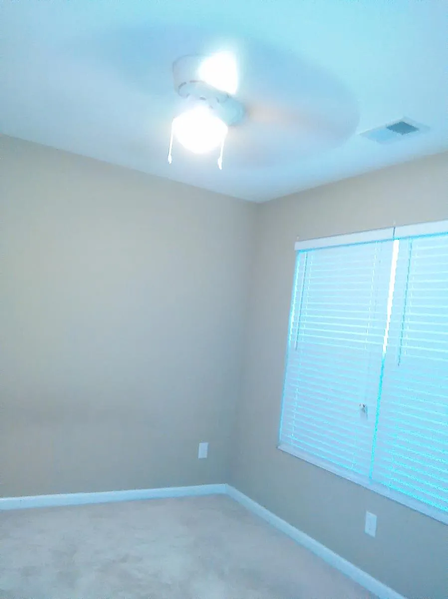 2nd floor-room 2 - 311 Connor Ct