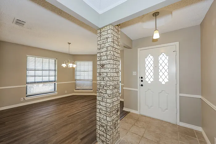 106 Pueblo Dr — Photo 3
