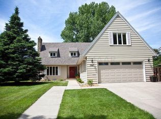 1747 7th St S, Fargo, ND 58103