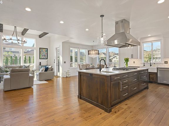 5th image of 1923 Sterling Park Pl
