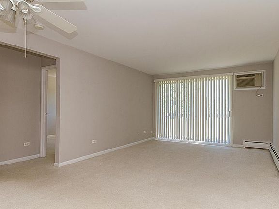 4th image of 117 Boardwalk St Unit 1E