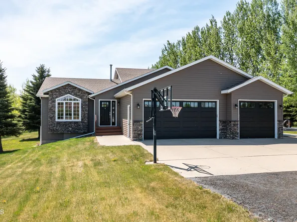 4001 73rd Ave NE, Bismarck, ND 58503