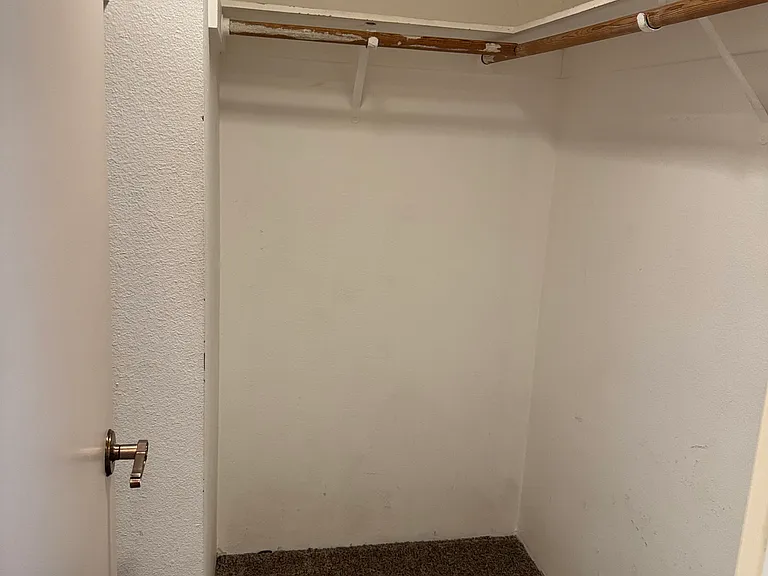 2240 S Palm Canyon Dr — Photo 12
