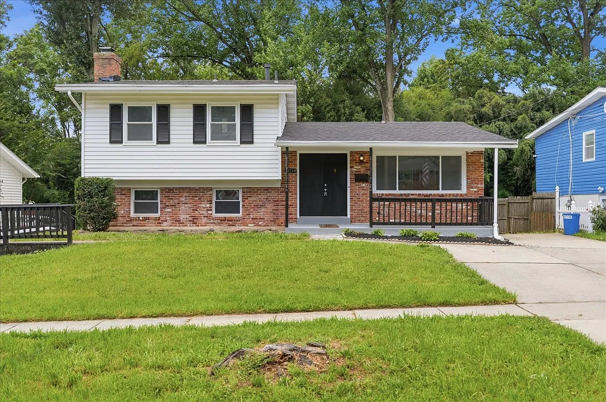 7 bed, 2920 sqft, $5,500 — Photo 1