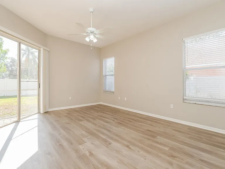 3720 Hollow Wood Dr — Photo 10