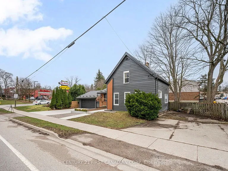 1326 Commissioners Rd W — Photo 2