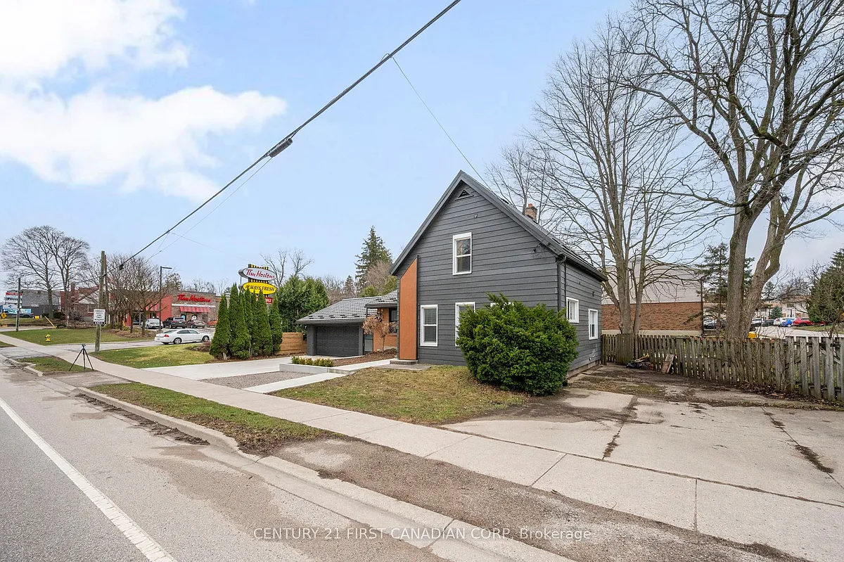 Building Photo - 1326 Commissioners Rd W