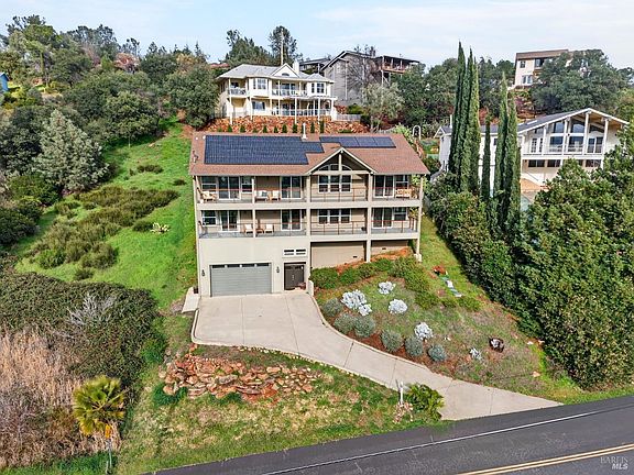 3rd image of 17437 Greenridge Rd